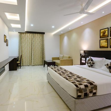 Essentia Manipal Inn Udupi Exteriör bild