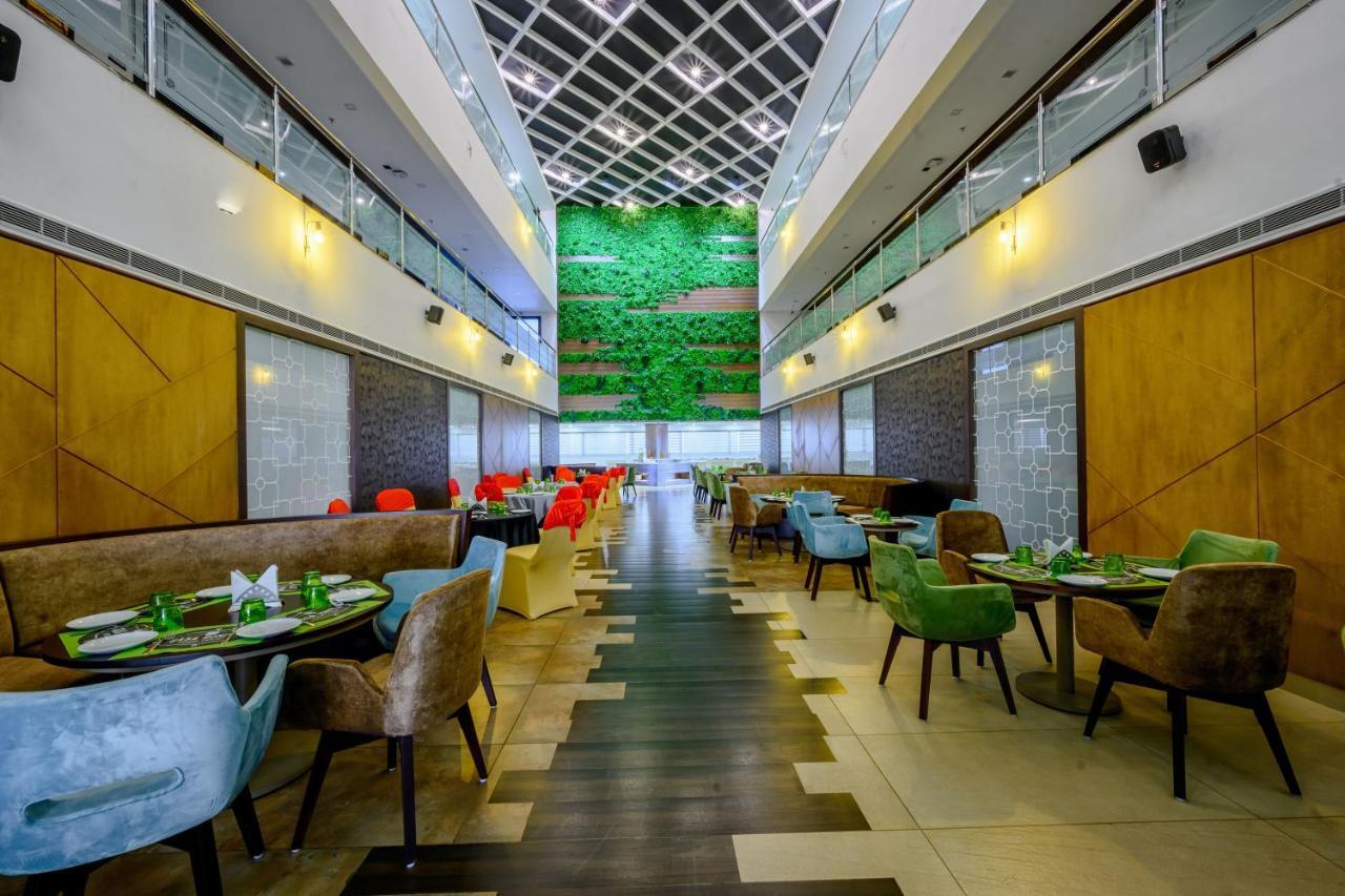 Essentia Manipal Inn Udupi Exteriör bild